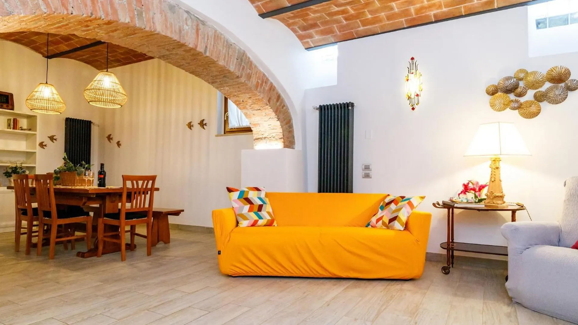 Apartment Siena Podere Rural Chic W Private Garden & Parking Italy