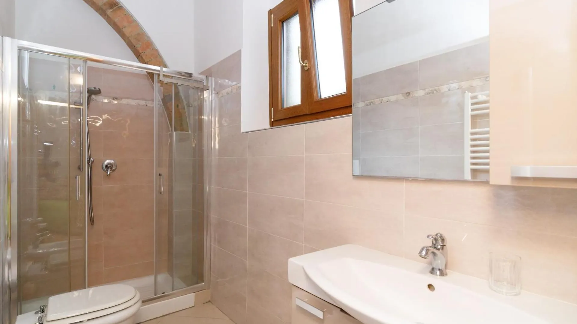 Apartment Siena Podere Rural Chic W Private Garden & Parking