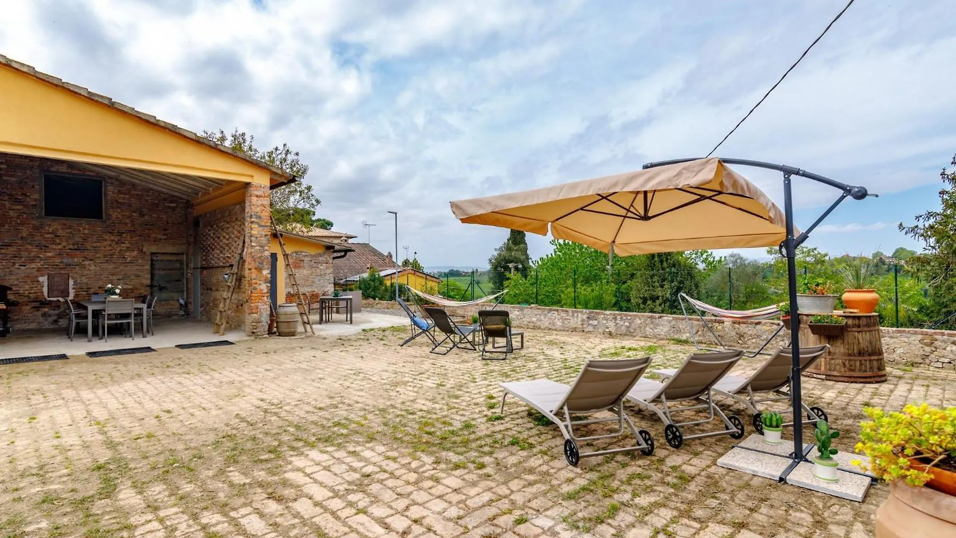 Siena Podere Rural Chic W Private Garden & Parking 0*,  Italy