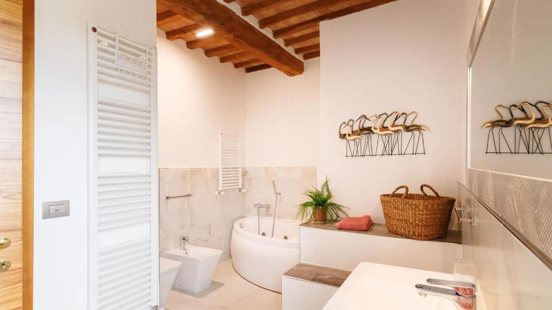 Siena Podere Rural Chic W Private Garden & Parking