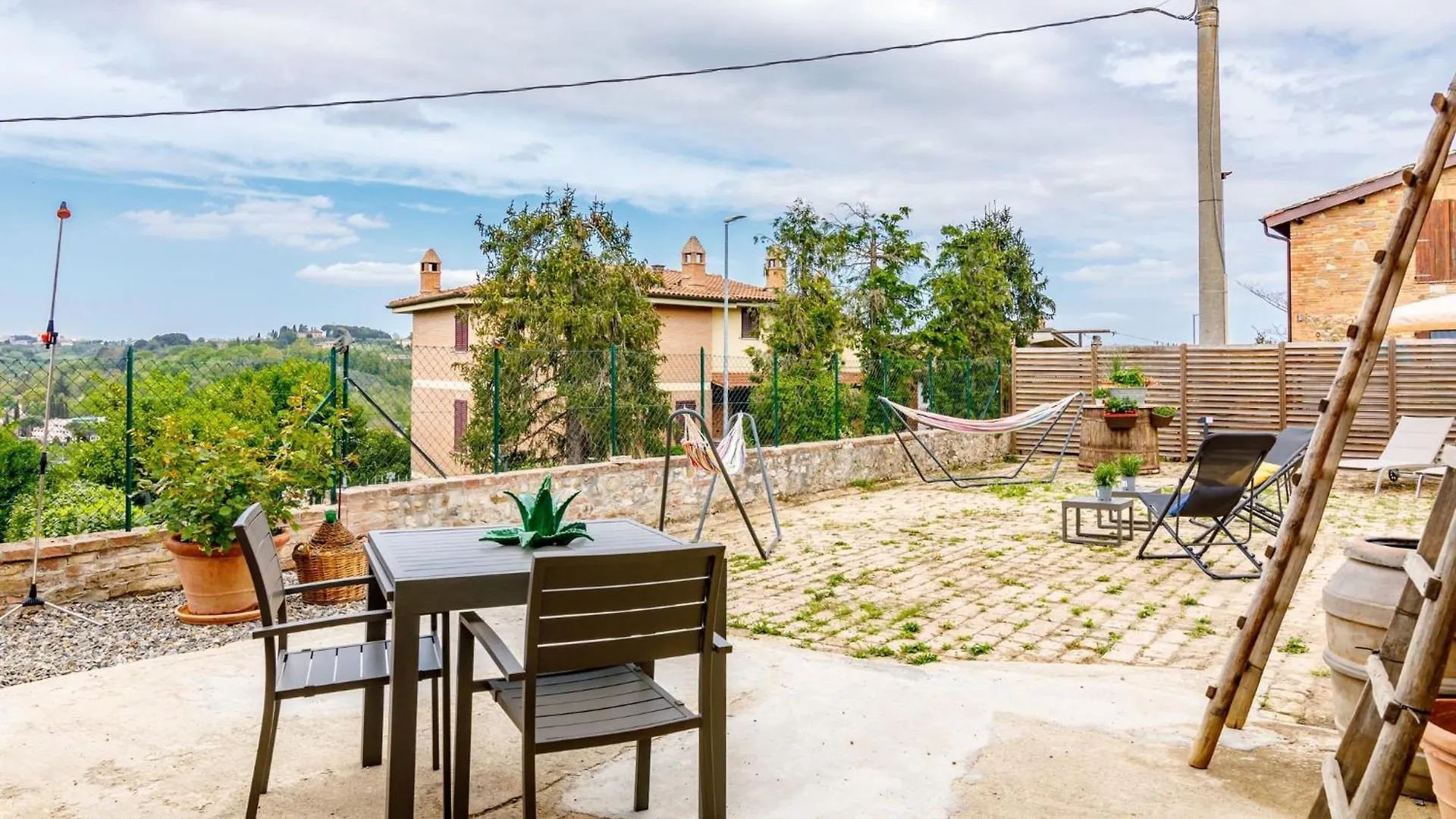 Siena Podere Rural Chic W Private Garden & Parking Apartment